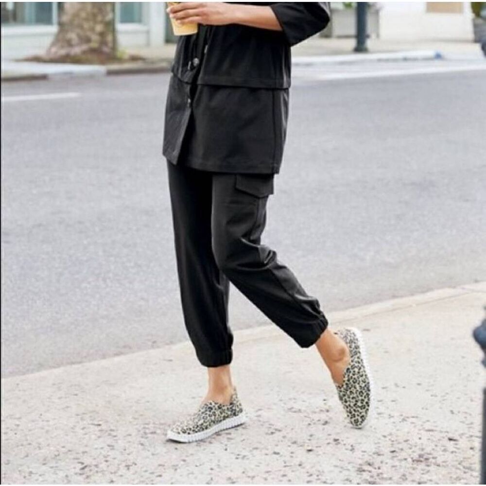 Soft Surroundings go lively ankle jogger L NWT Black
